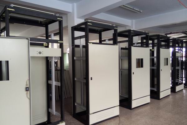 新邱控制箱-控制箱的合理布置方法